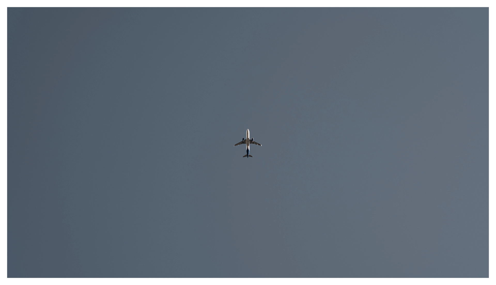 Skybound minimalism